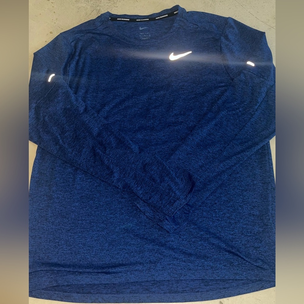 Nike Running| Dri-Fit: Size: Mens' Medium